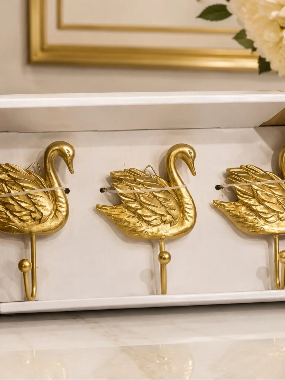 Gold Swan Wall Hooks - Elegant Home Wall Decor